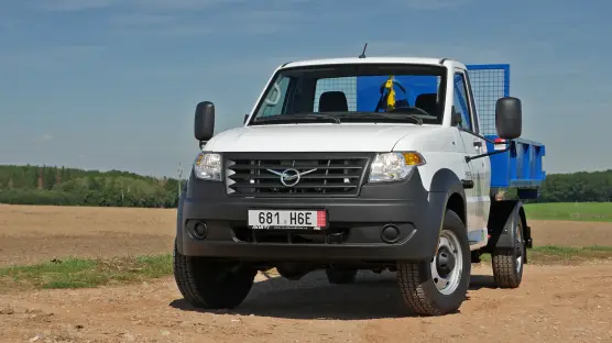 UAZ 23602 Profi Singlecab container