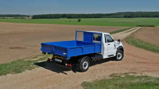 UAZ 23602 Profi Singlecab container