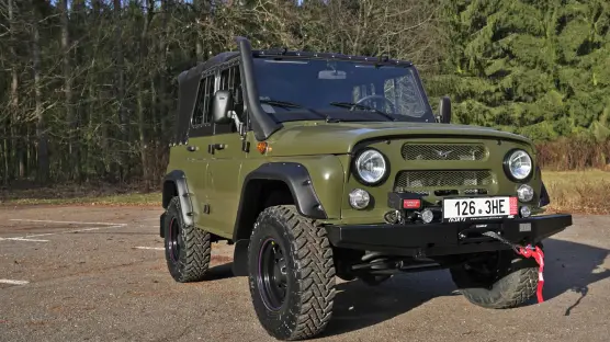 UAZ 2924 Hunter Soft Top 