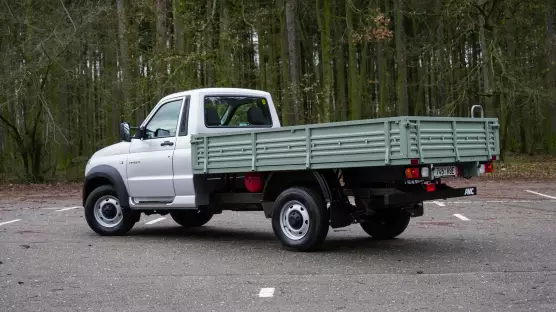 UAZ 23602 Profi Singlecab flatbed