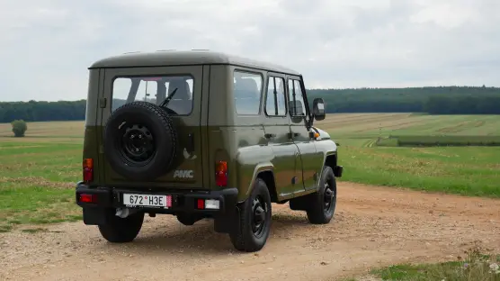 UAZ 2924 Hunter