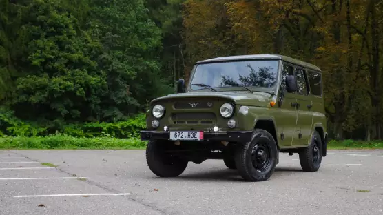 UAZ 2924 Hunter