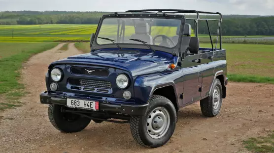 UAZ 2924 Hunter Soft Top 