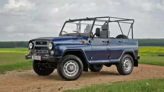UAZ 2924 Hunter Soft Top 