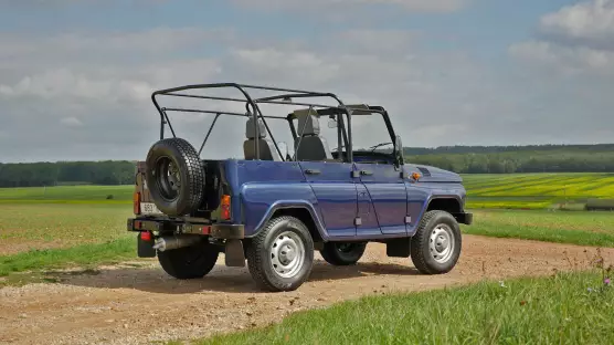 UAZ 2924 Hunter Soft Top 