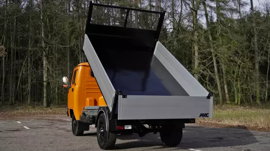 UAZ 3303 tipper