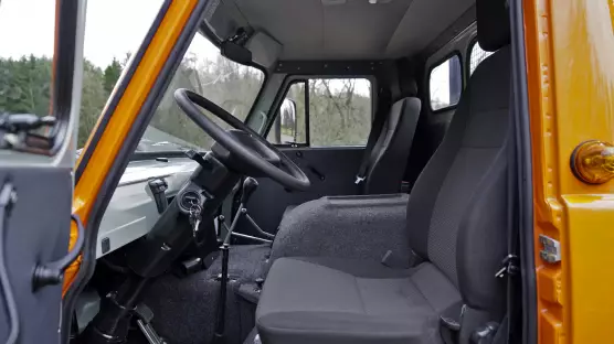 UAZ 3303 tipper