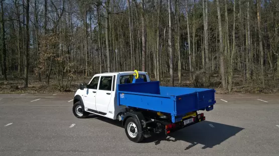 UAZ 23632 Profi Doublecab container