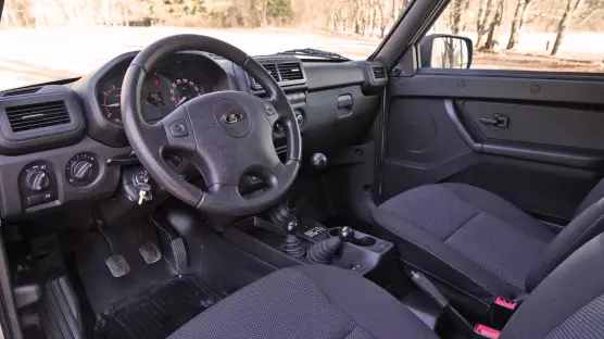 Lada Niva Legend LCV Box