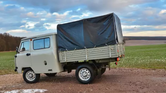 UAZ 390945 Farmer