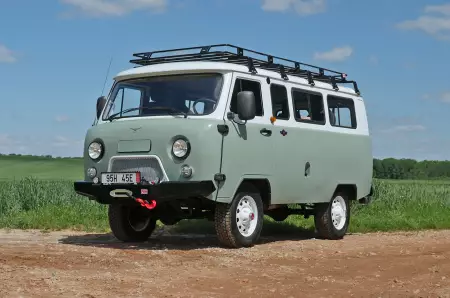 UAZ 2206 Country Van