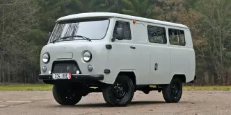 UAZ 3962 Medical Van