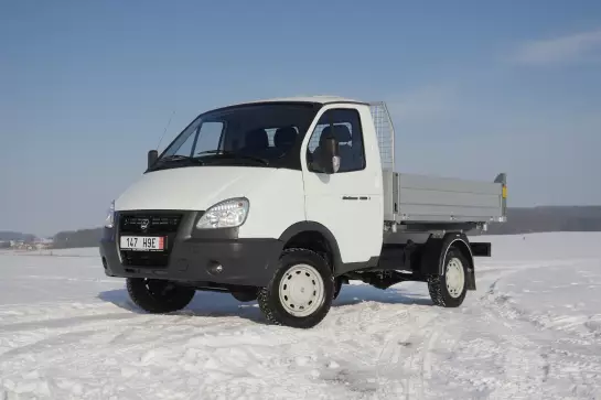 Sobol 4x4 23107 tipper 