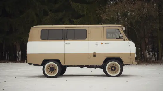 UAZ 2206 Bukhanka AMC