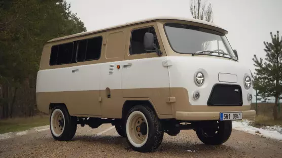 UAZ 2206 Bukhanka AMC