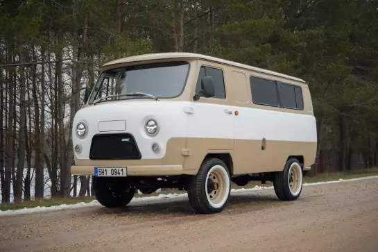 UAZ 2206 Bukhanka AMC