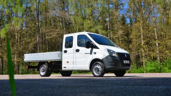 GAZelle NEXT Doublecab Long flatbed