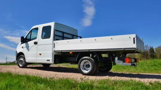 GAZelle NEXT Doublecab Long flatbed