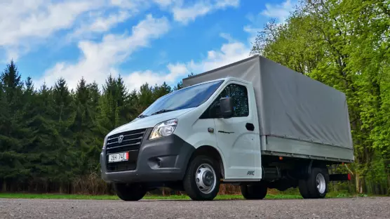 GAZelle NEXT Singlecab Long flatbed