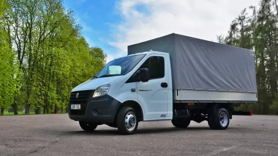 GAZelle NEXT Singlecab Long flatbed