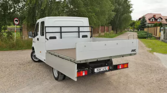 GAZelle NEXT Doublecab flatbed