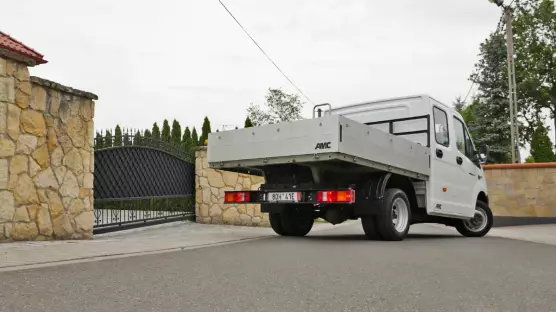 GAZelle NEXT Doublecab flatbed
