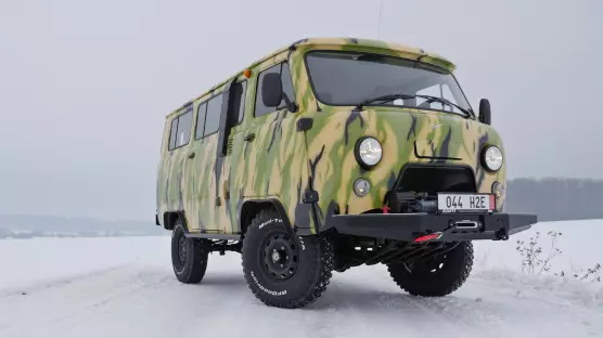 UAZ 2206 Country Van