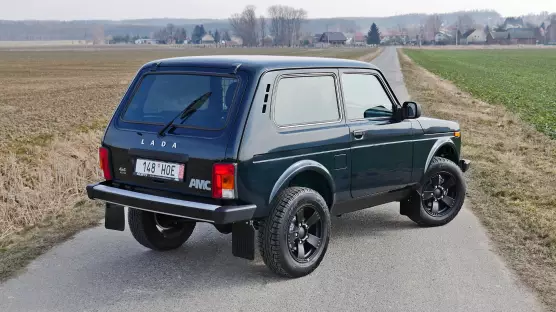 Lada Niva Legend