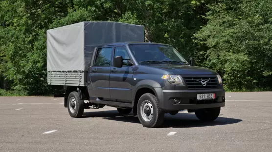 UAZ 23632 Profi Doublecab flatbed