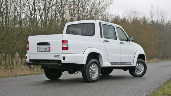 UAZ 2363 Pickup