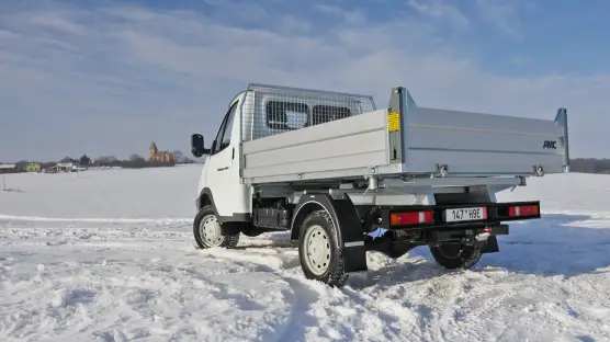 Sobol 4x4 23107 tipper 