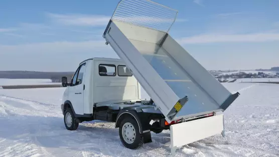 Sobol 4x4 23107 tipper 