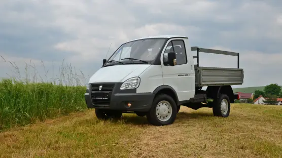 Sobol 4x4 23107 flatbed