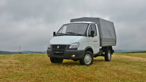 Sobol 4x4 23107 flatbed