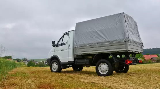 Sobol 4x4 23107 flatbed