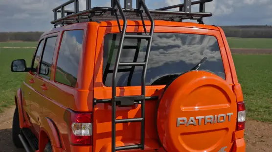 UAZ 3163 Patriot