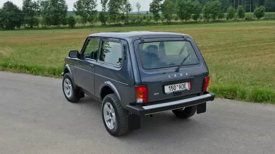 Lada Niva Legend