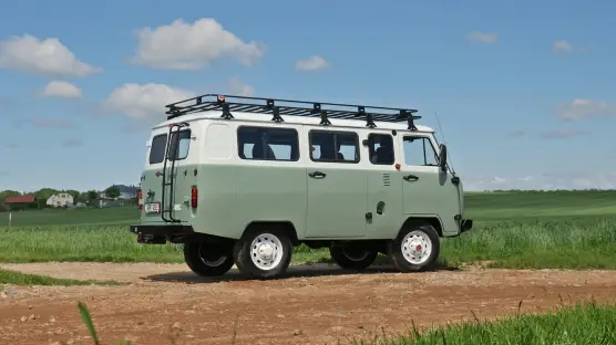 UAZ 2206 Country Van