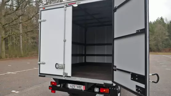 UAZ 236021 Profi Siglecab box