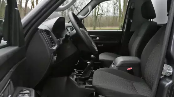 UAZ 236021 Profi Siglecab box